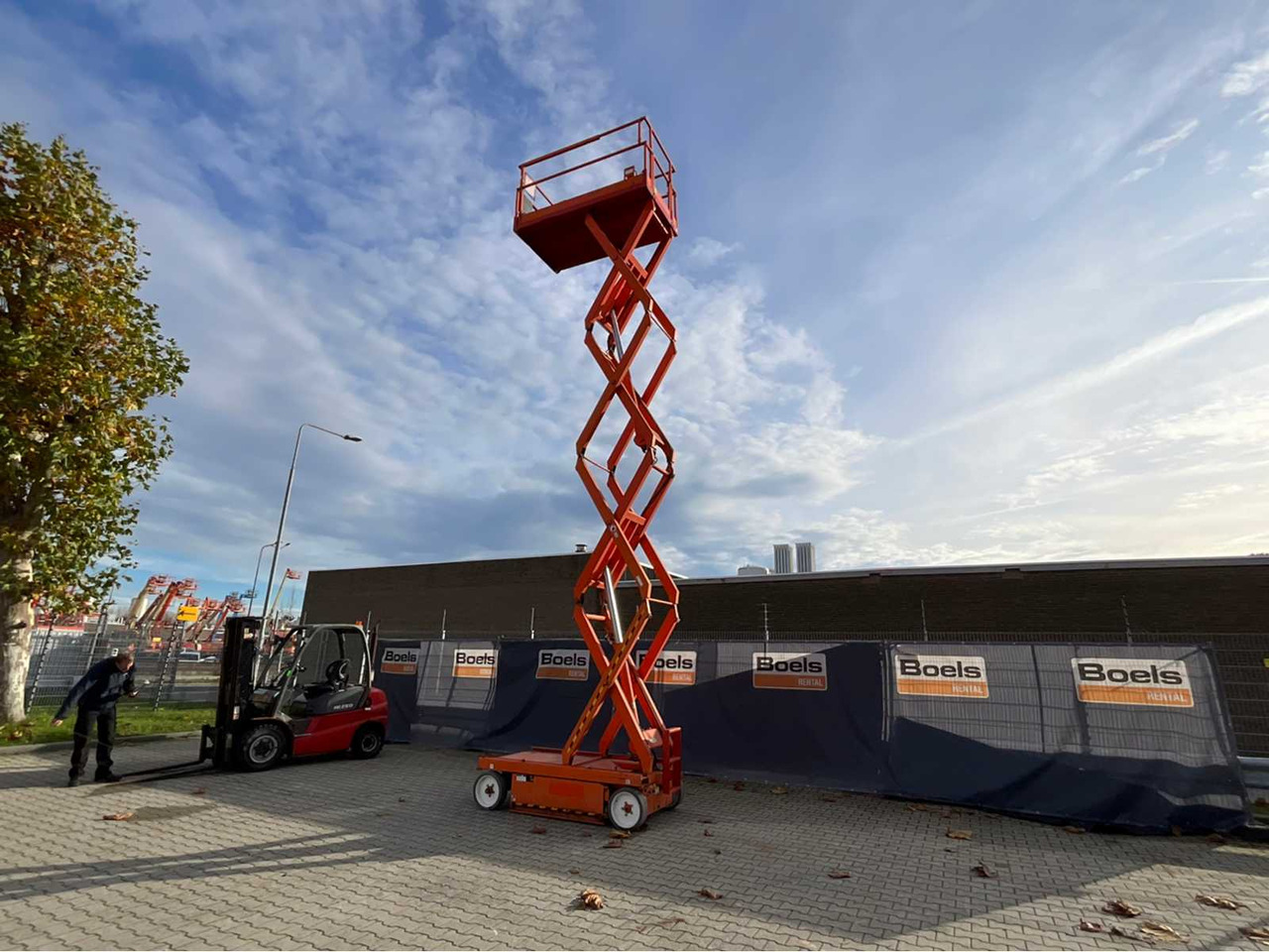 2015 SKYJACK SJ III 4626 AERIAL PLATFORM - Подъёмник: фото 1 2015 SKYJACK SJ III 4626 AERIAL PLATFORM - Подъёмник: фото 1