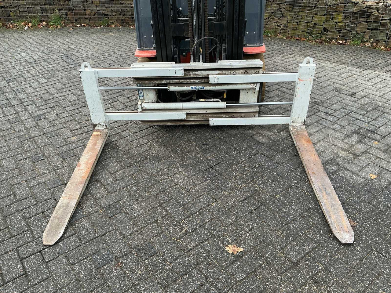 2017 TOYOTA 8FBMKT25 FORKLIFT - Вилочный погрузчик: фото 4 2017 TOYOTA 8FBMKT25 FORKLIFT - Вилочный погрузчик: фото 4