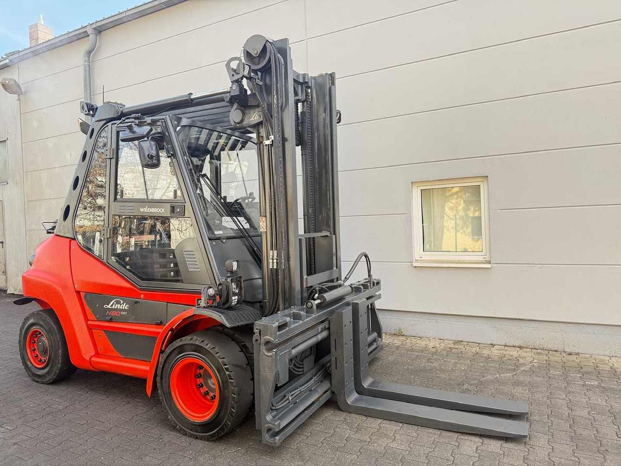 Вилочный погрузчик 2018 LINDE H80T H80 8,000KG GAS FORKLIFT FORKLIFT 3+4TH VALVE 9,232 HOURS.: фото 6 Вилочный погрузчик 2018 LINDE H80T H80 8,000KG GAS FORKLIFT FORKLIFT 3+4TH VALVE 9,232 HOURS.: фото 6