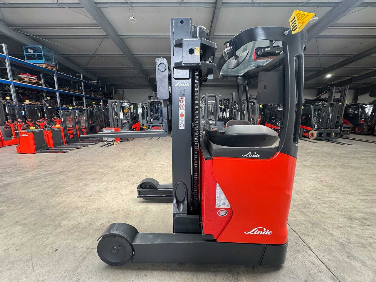 2018 LINDE R20 2,000KG TRIPLEX 505CM RAVAS SCALE ELECTRIC FORKLIFT REACH TRUCK - Вилочный погрузчик: фото 3 2018 LINDE R20 2,000KG TRIPLEX 505CM RAVAS SCALE ELECTRIC FORKLIFT REACH TRUCK - Вилочный погрузчик: фото 3