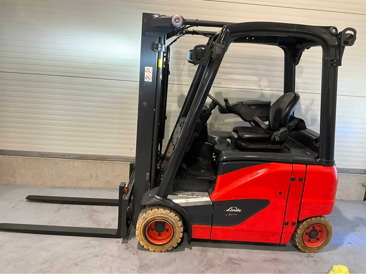 2019 LINDE E18PH-02 1800KG FORKLIFT - Вилочный погрузчик: фото 3 2019 LINDE E18PH-02 1800KG FORKLIFT - Вилочный погрузчик: фото 3