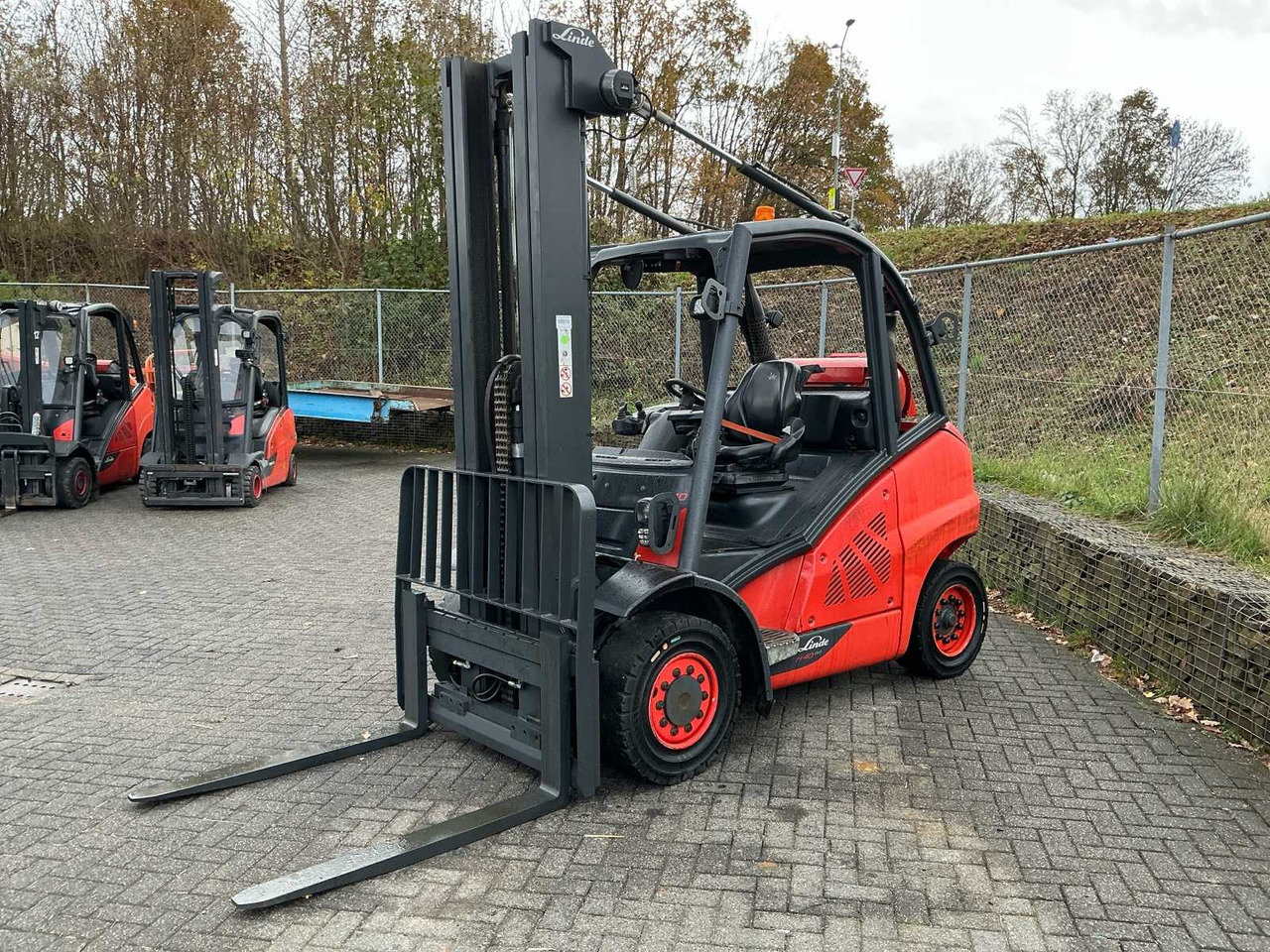 2019 LINDE H40T-02 FORKLIFT - Вилочный погрузчик: фото 1 2019 LINDE H40T-02 FORKLIFT - Вилочный погрузчик: фото 1