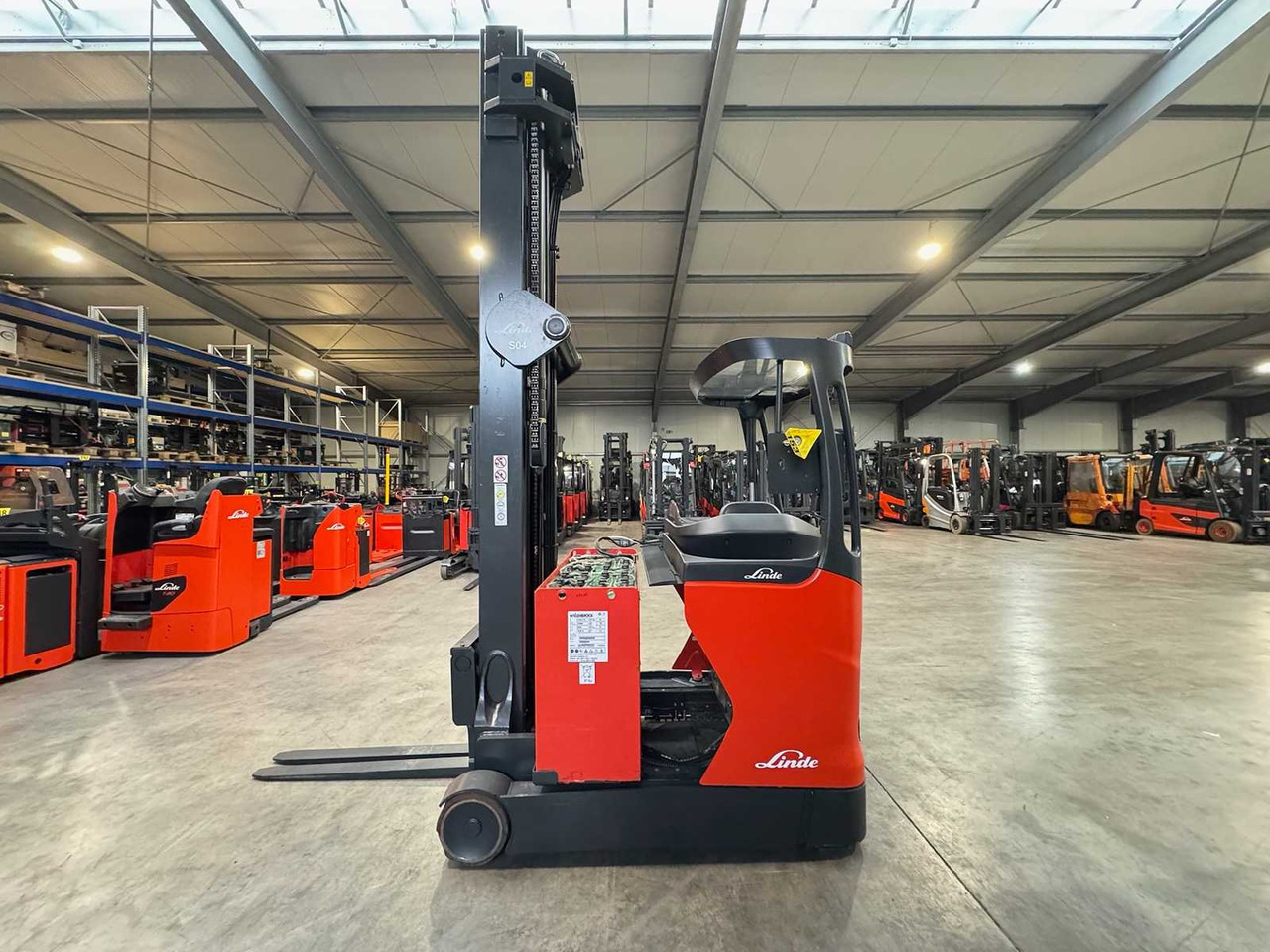 2019 SERVICE + UVV 08/2026 LINDE R16HD EVO TRIPLEX 905CM ELECTRIC FORKLIFT 10,525 HOURS - Вилочный погрузчик: фото 4 2019 SERVICE + UVV 08/2026 LINDE R16HD EVO TRIPLEX 905CM ELECTRIC FORKLIFT 10,525 HOURS - Вилочный погрузчик: фото 4