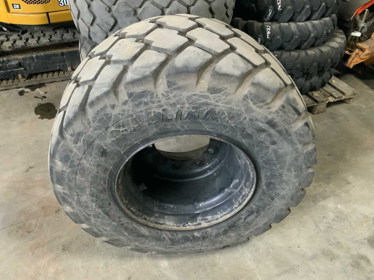 Alliance 600/50 R22.5 - Шины и диски для Тракторов: фото 3 Alliance 600/50 R22.5 - Шины и диски для Тракторов: фото 3