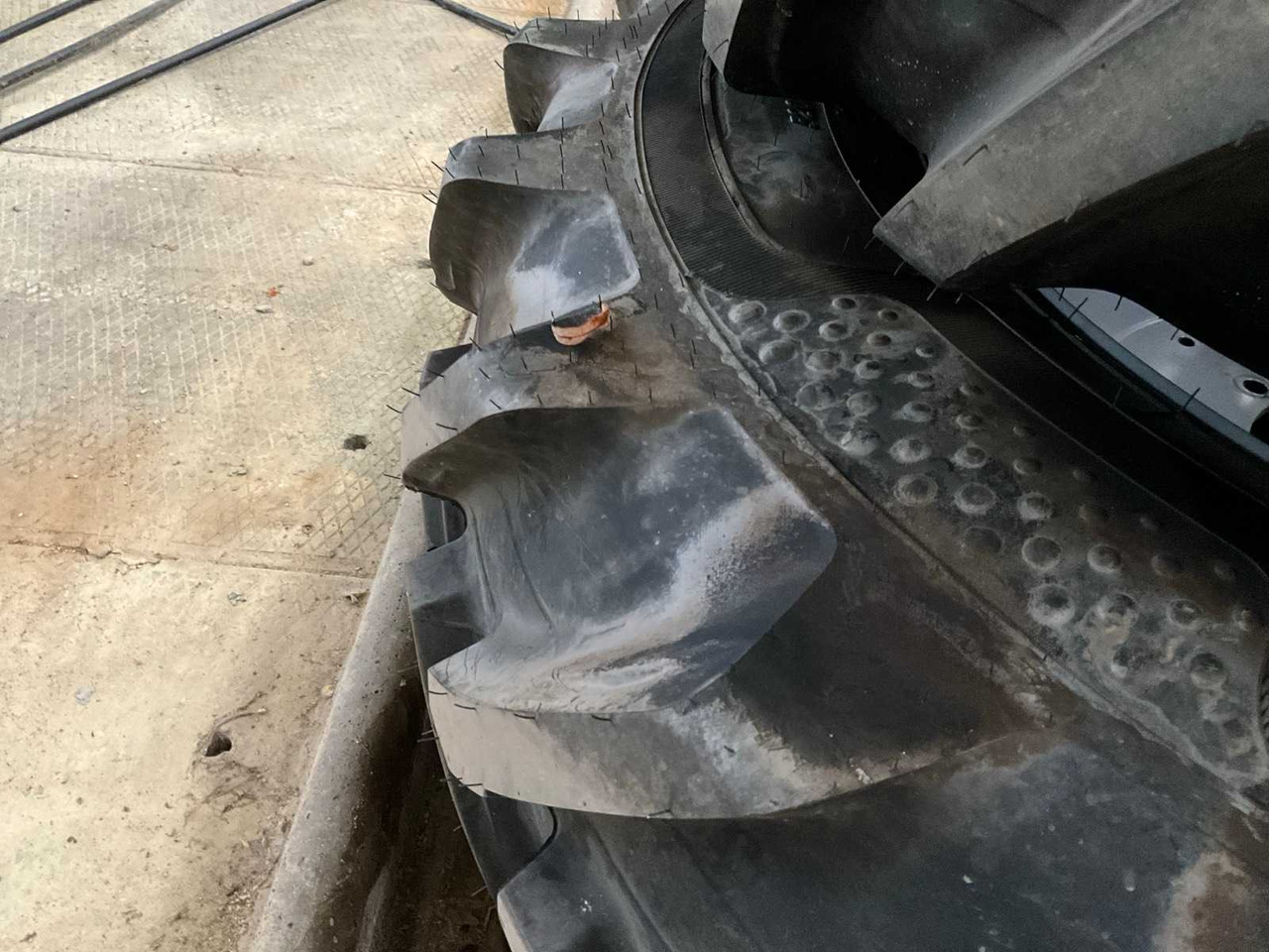 Alliance AgriStar II - Шины и диски для Тракторов: фото 4 Alliance AgriStar II - Шины и диски для Тракторов: фото 4