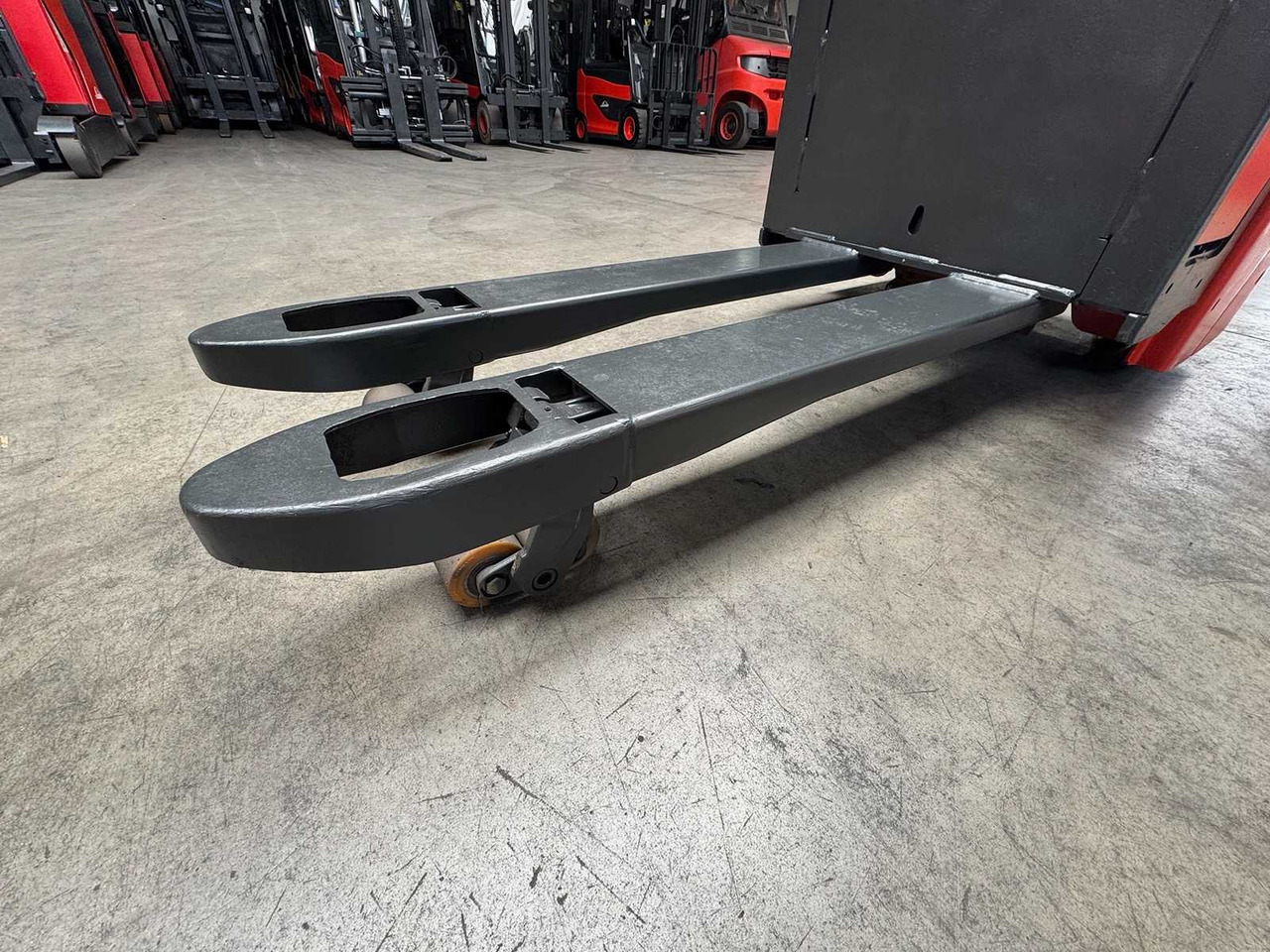 Вилочный погрузчик BATTERY 46/2023 BJ.2020 SERVICE + UVV 08/2026 LINDE T20R PALLET TRUCK STACKER ANT 4,715 HOURS: фото 7