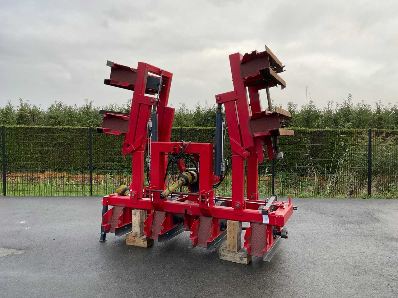 BCW RF8 front - Почвофреза: фото 1 BCW RF8 front - Почвофреза: фото 1