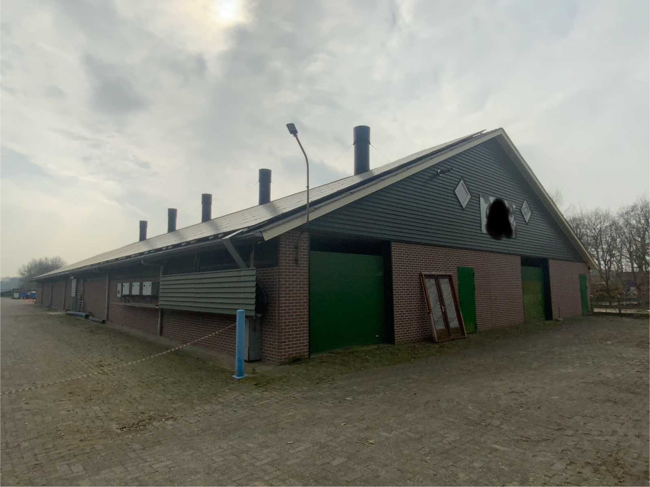 Complete prefab barn with solar panel installation - Инвентарь для животноводства: фото 2 Complete prefab barn with solar panel installation - Инвентарь для животноводства: фото 2