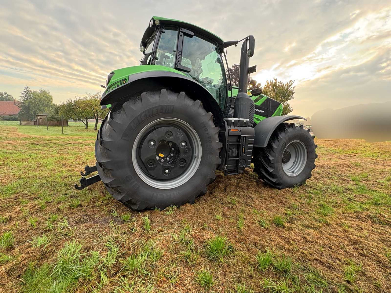 DEUTZ-FAHR 8280 TTV FARM TRACTOR - Трактор: фото 4 DEUTZ-FAHR 8280 TTV FARM TRACTOR - Трактор: фото 4