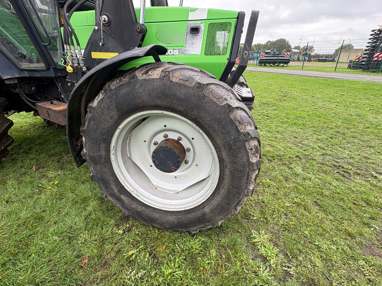 Deutz-Fahr DX 6.05 - Трактор: фото 3 Deutz-Fahr DX 6.05 - Трактор: фото 3