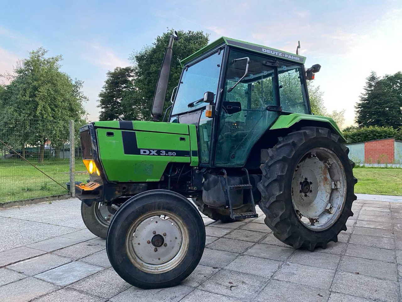 Deutz-Fahr DX3.50 - Трактор: фото 1 Deutz-Fahr DX3.50 - Трактор: фото 1