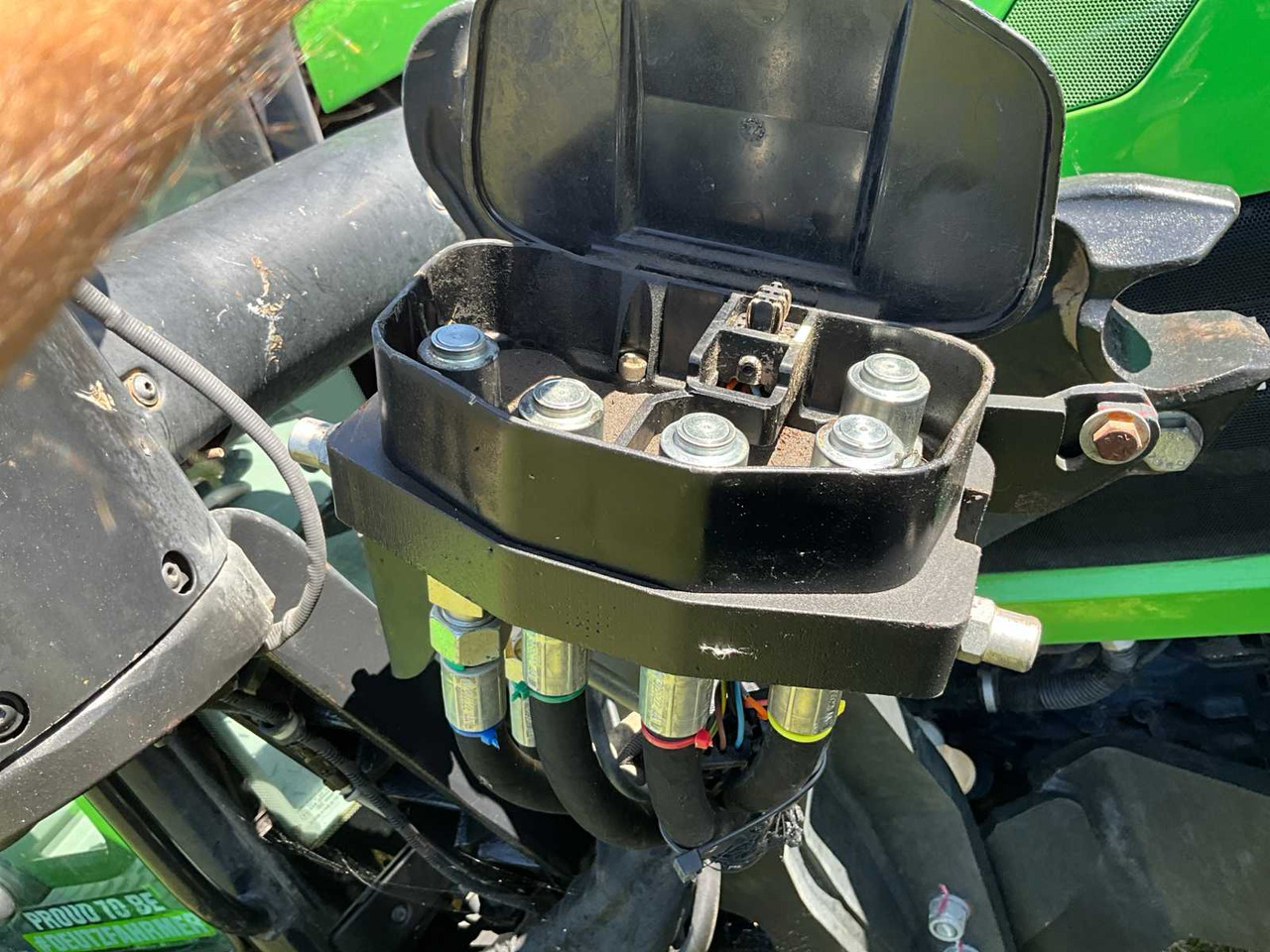 Трактор Deutz-fahr 6125 C TTV: фото 24