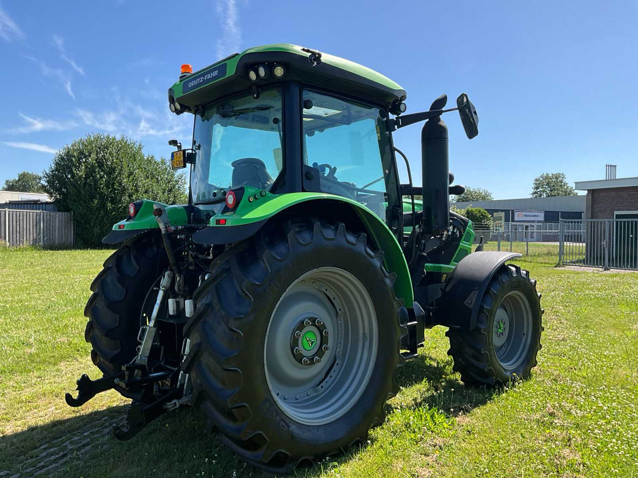 Трактор Deutz-fahr 6125 C TTV: фото 7