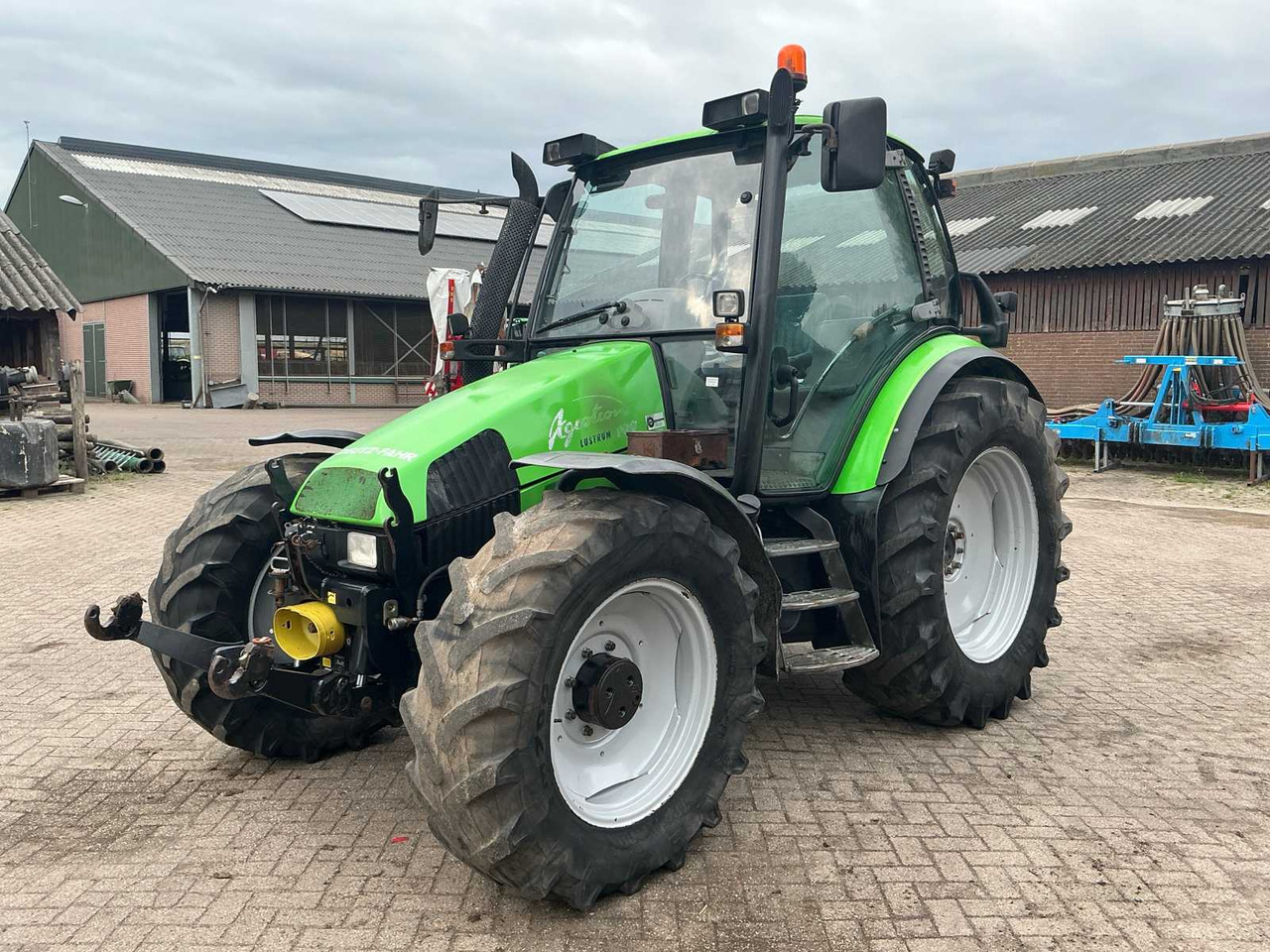 Deutz-fahr Agrotron 100 - Трактор: фото 1 Deutz-fahr Agrotron 100 - Трактор: фото 1