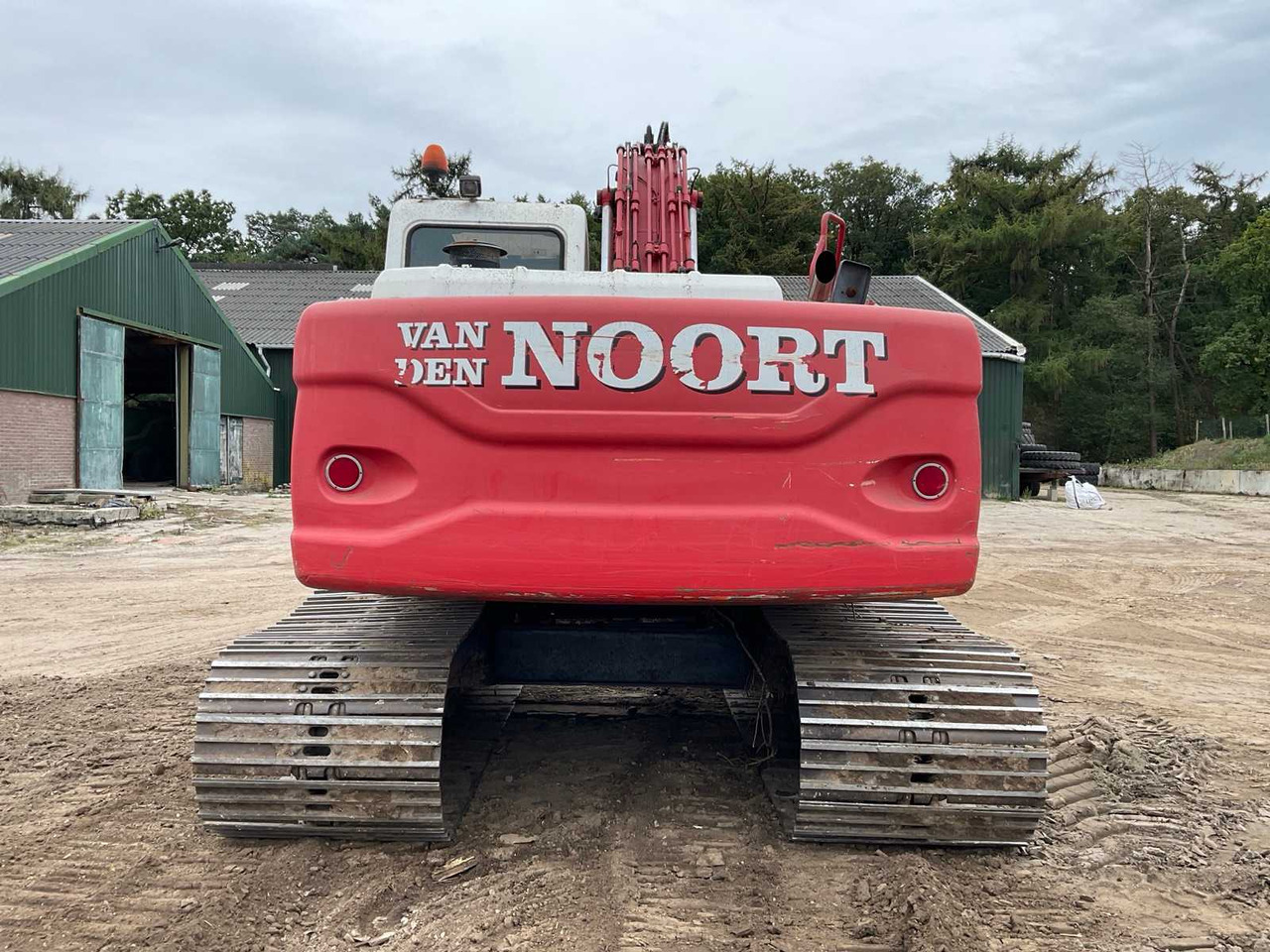 Doosan DX 180LC - Гусеничный экскаватор: фото 4 Doosan DX 180LC - Гусеничный экскаватор: фото 4