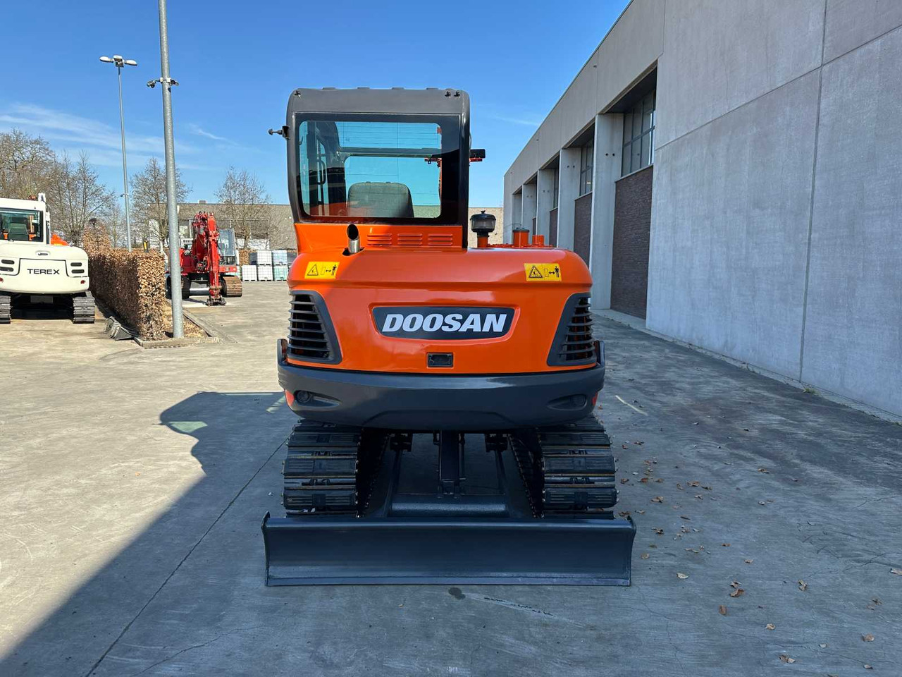 Doosan DX55-9C - Гусеничный экскаватор: фото 5 Doosan DX55-9C - Гусеничный экскаватор: фото 5