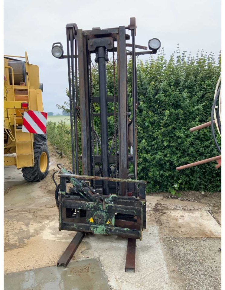 Duplex lifting mast with tilter - Фронтальный погрузчик для трактора: фото 3 Duplex lifting mast with tilter - Фронтальный погрузчик для трактора: фото 3