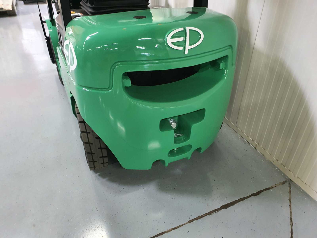 EP - EFXZ-251 - 4.8 METER PLYWOOD, LI-ION, FREE-LIFT, SIDE-SHIFT - FORKLIFT - Вилочный погрузчик: фото 4 EP - EFXZ-251 - 4.8 METER PLYWOOD, LI-ION, FREE-LIFT, SIDE-SHIFT - FORKLIFT - Вилочный погрузчик: фото 4