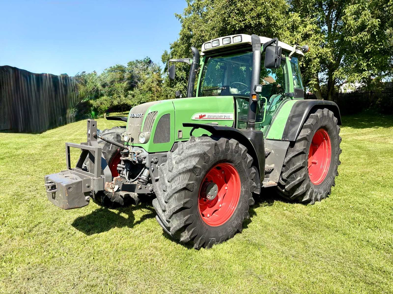 Fendt Favorit 716 Vario - Трактор: фото 1 Fendt Favorit 716 Vario - Трактор: фото 1