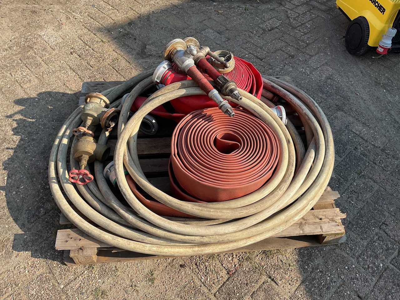 Fire hoses and accessories - Техника для полива и орошения: фото 1 Fire hoses and accessories - Техника для полива и орошения: фото 1