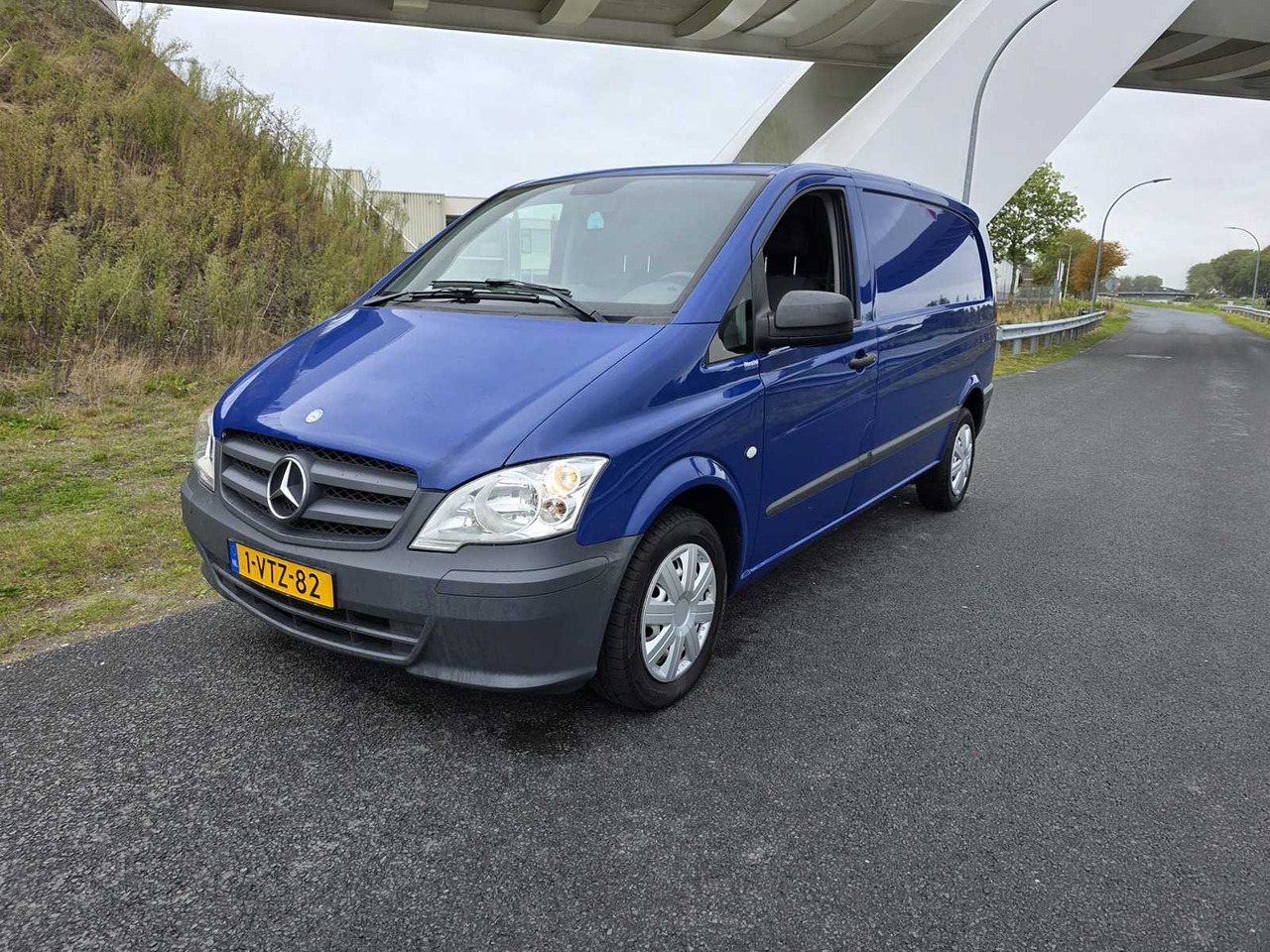 2012 MERCEDES-BENZ VITO COMMERCIAL VEHICLE - Фургон: фото 1 2012 MERCEDES-BENZ VITO COMMERCIAL VEHICLE - Фургон: фото 1