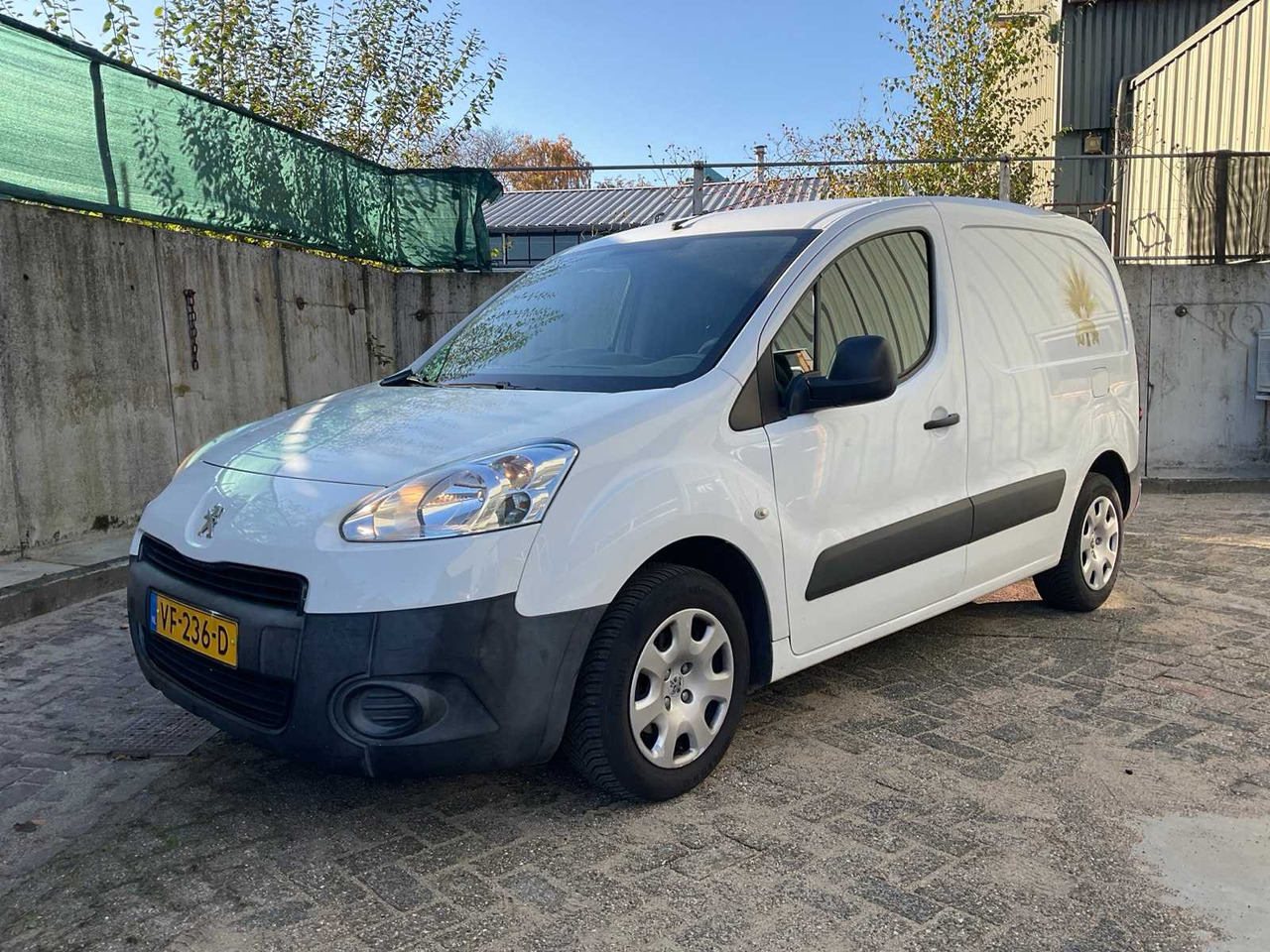 2013 PEUGEOT PARTNER COMMERCIAL VEHICLE (MARGIN) - Фургон: фото 1 2013 PEUGEOT PARTNER COMMERCIAL VEHICLE (MARGIN) - Фургон: фото 1
