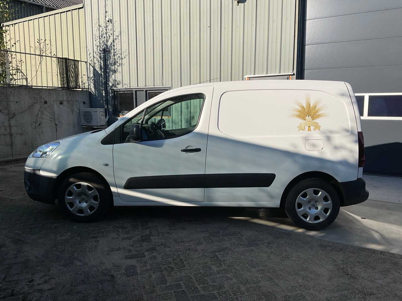 2013 PEUGEOT PARTNER COMMERCIAL VEHICLE (MARGIN) - Фургон: фото 5 2013 PEUGEOT PARTNER COMMERCIAL VEHICLE (MARGIN) - Фургон: фото 5