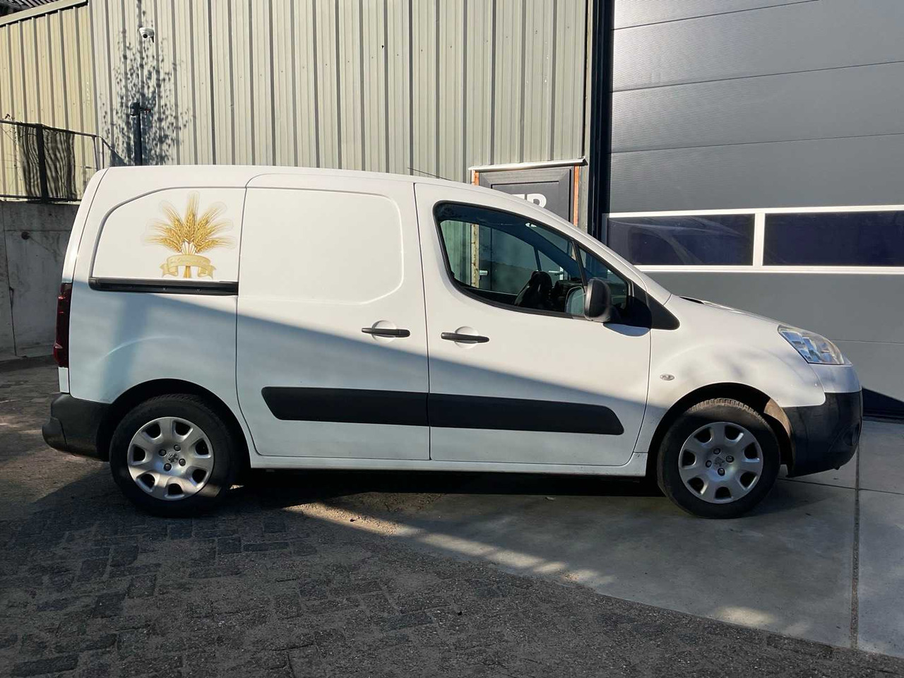 2013 PEUGEOT PARTNER COMMERCIAL VEHICLE (MARGIN) - Фургон: фото 3 2013 PEUGEOT PARTNER COMMERCIAL VEHICLE (MARGIN) - Фургон: фото 3