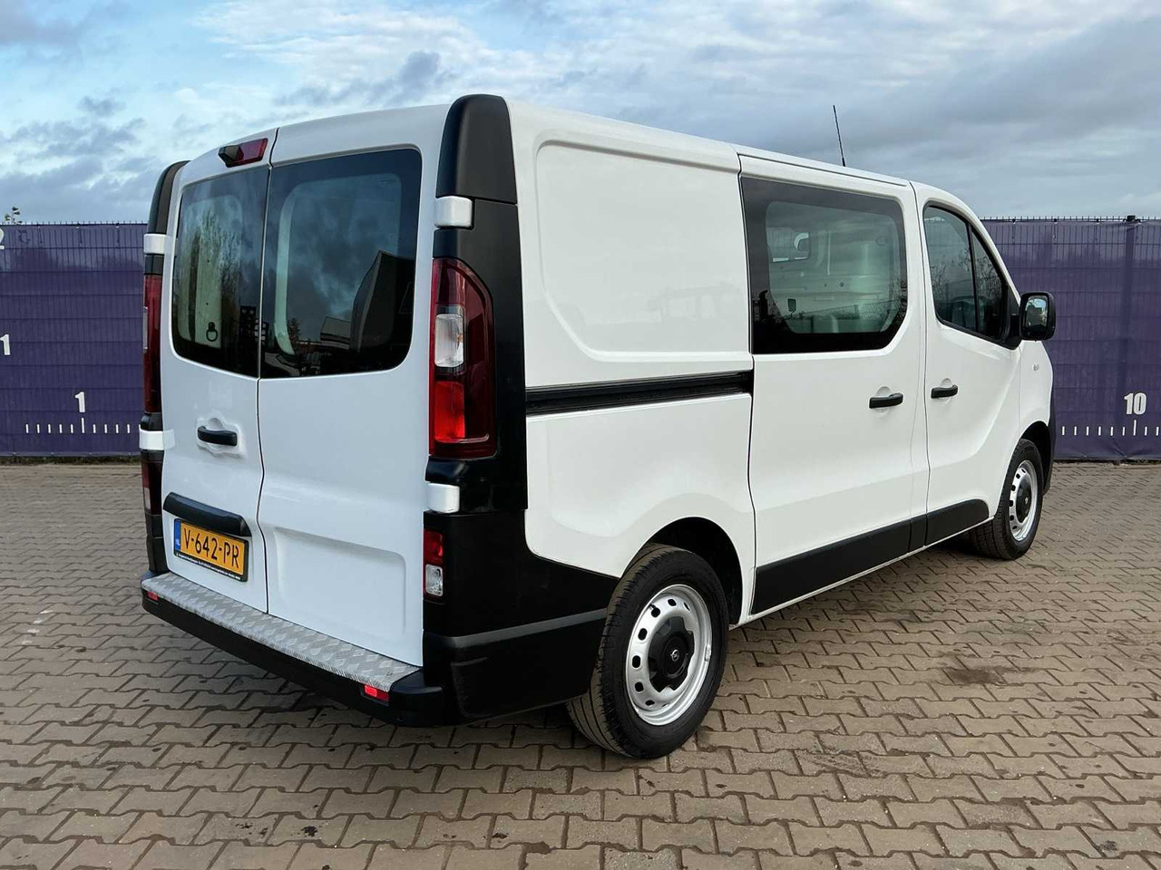 2018 - OPEL - VIVARO - 1.6 CDTI L1H1 ED. - COMMERCIAL VEHICLE - Фургон: фото 4 2018 - OPEL - VIVARO - 1.6 CDTI L1H1 ED. - COMMERCIAL VEHICLE - Фургон: фото 4