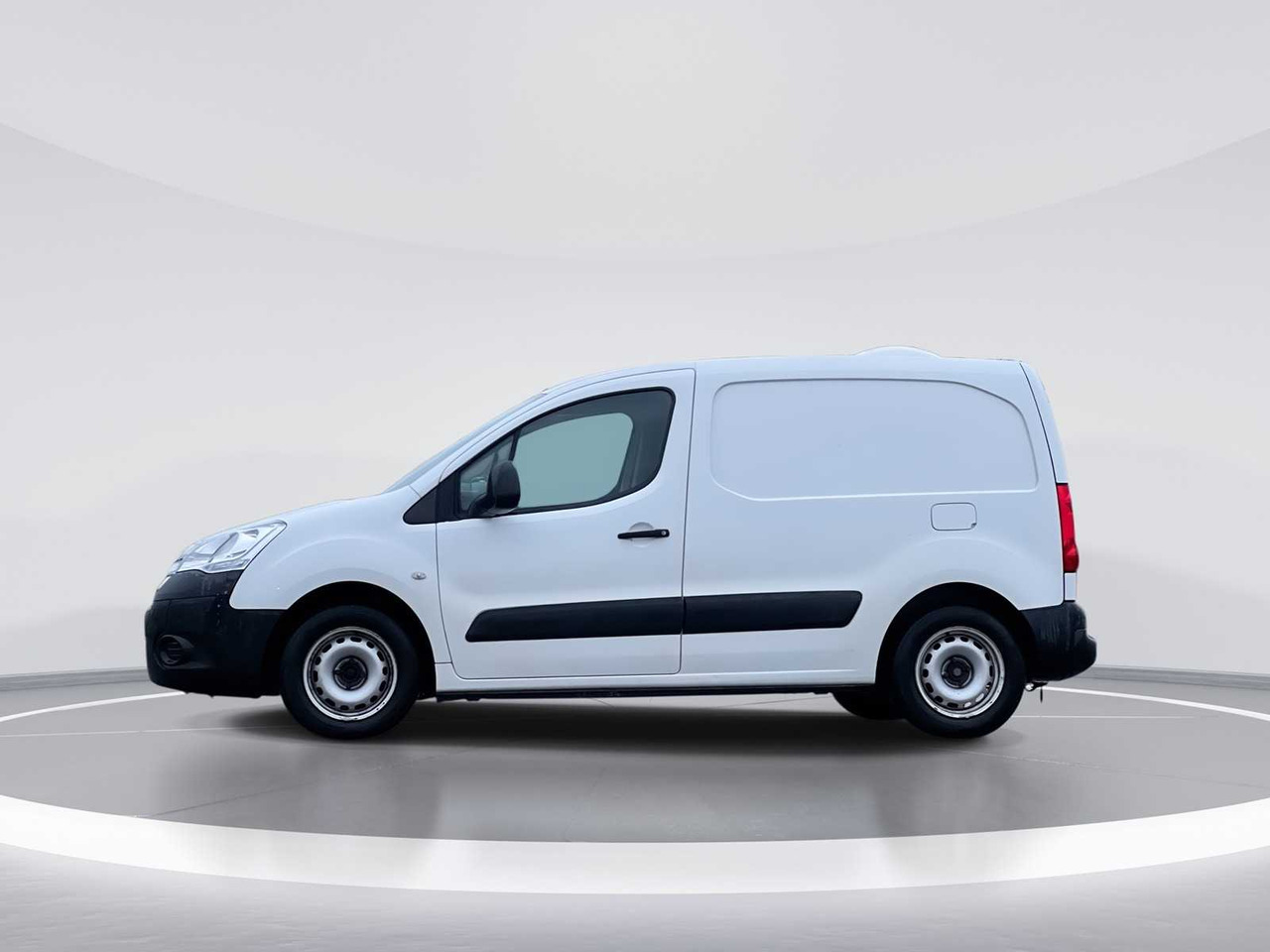 CITROEN BERLINGO 1.6 HDI 500 COMFORT | VD-091-R I - Фургон: фото 3 CITROEN BERLINGO 1.6 HDI 500 COMFORT | VD-091-R I - Фургон: фото 3