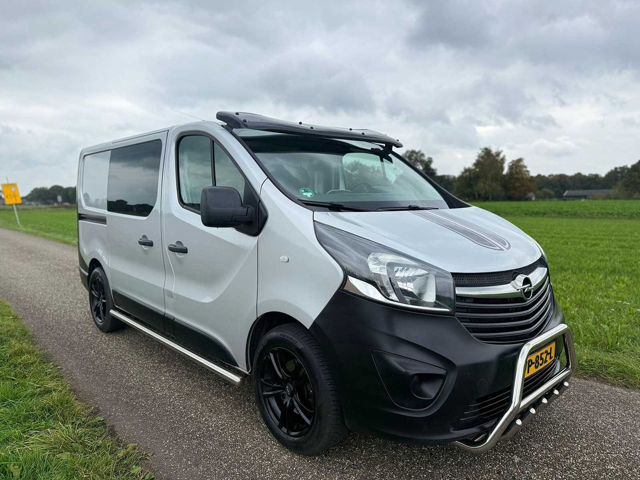 OPEL - VIVARO - 1.6 CDTI L1H1 ED. - VP-852-L - Фургон: фото 3 OPEL - VIVARO - 1.6 CDTI L1H1 ED. - VP-852-L - Фургон: фото 3