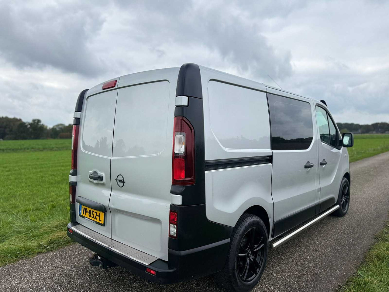 OPEL - VIVARO - 1.6 CDTI L1H1 ED. - VP-852-L - Фургон: фото 5 OPEL - VIVARO - 1.6 CDTI L1H1 ED. - VP-852-L - Фургон: фото 5
