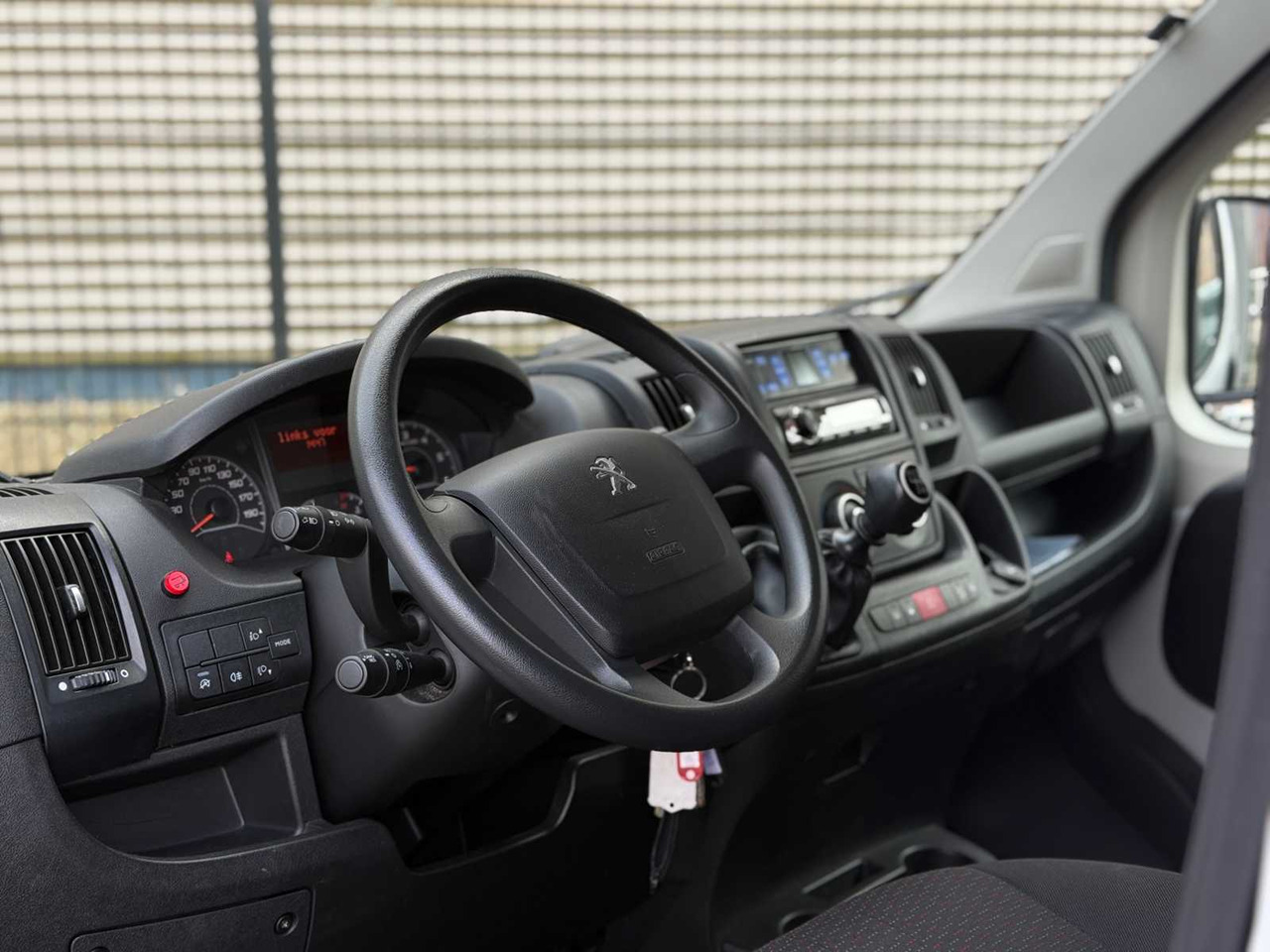 Фургон PEUGEOT BOXER 335 2.2 HDI L2 PRO -REFRIGERATED VEHICLE- COMMERCIAL VEHICLE: фото 10 Фургон PEUGEOT BOXER 335 2.2 HDI L2 PRO -REFRIGERATED VEHICLE- COMMERCIAL VEHICLE: фото 10