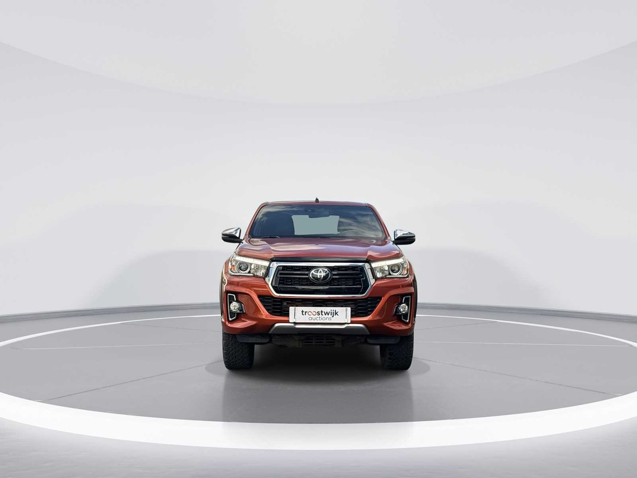 TOYOTA HILUX 2.4 D-4D-F DC EXECUTIVE VAN | V-288-XL - Фургон: фото 3 TOYOTA HILUX 2.4 D-4D-F DC EXECUTIVE VAN | V-288-XL - Фургон: фото 3