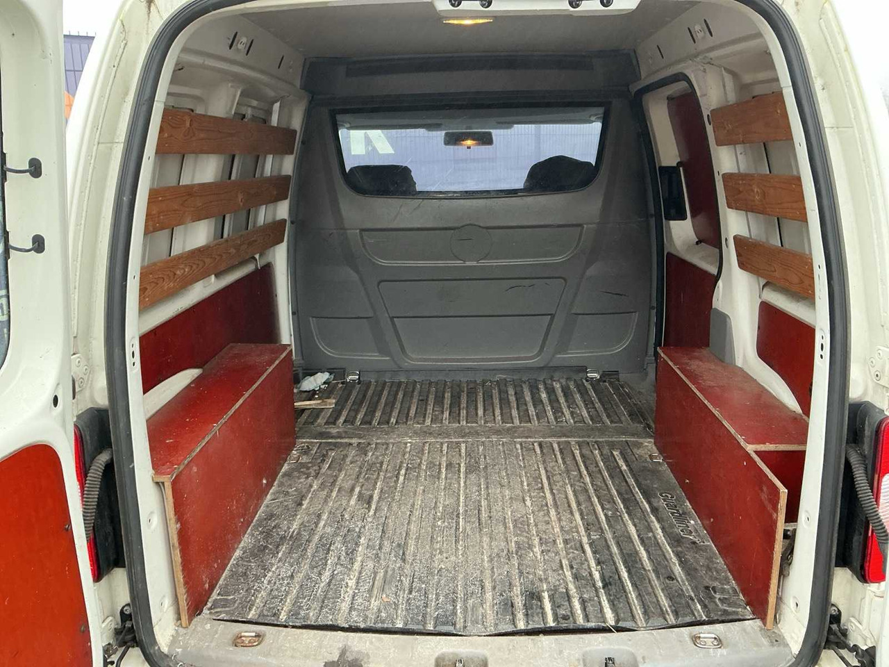 VOLKSWAGEN CADDY COMMERCIAL VEHICLE - Фургон: фото 5 VOLKSWAGEN CADDY COMMERCIAL VEHICLE - Фургон: фото 5