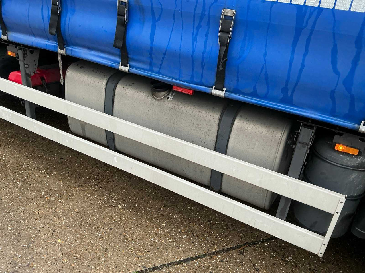 Грузовик 2021 DAF XF480FAN TRUCK WITH CANOPY BODY(C): фото 11