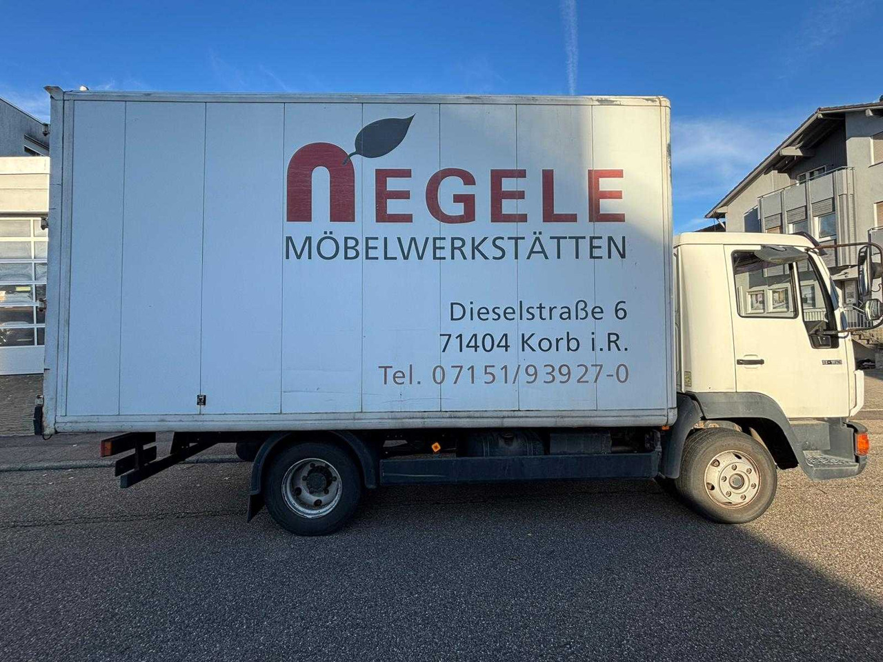 MAN 8-163 / L 2000 TRUCK WITH BOX - Грузовик: фото 2 MAN 8-163 / L 2000 TRUCK WITH BOX - Грузовик: фото 2