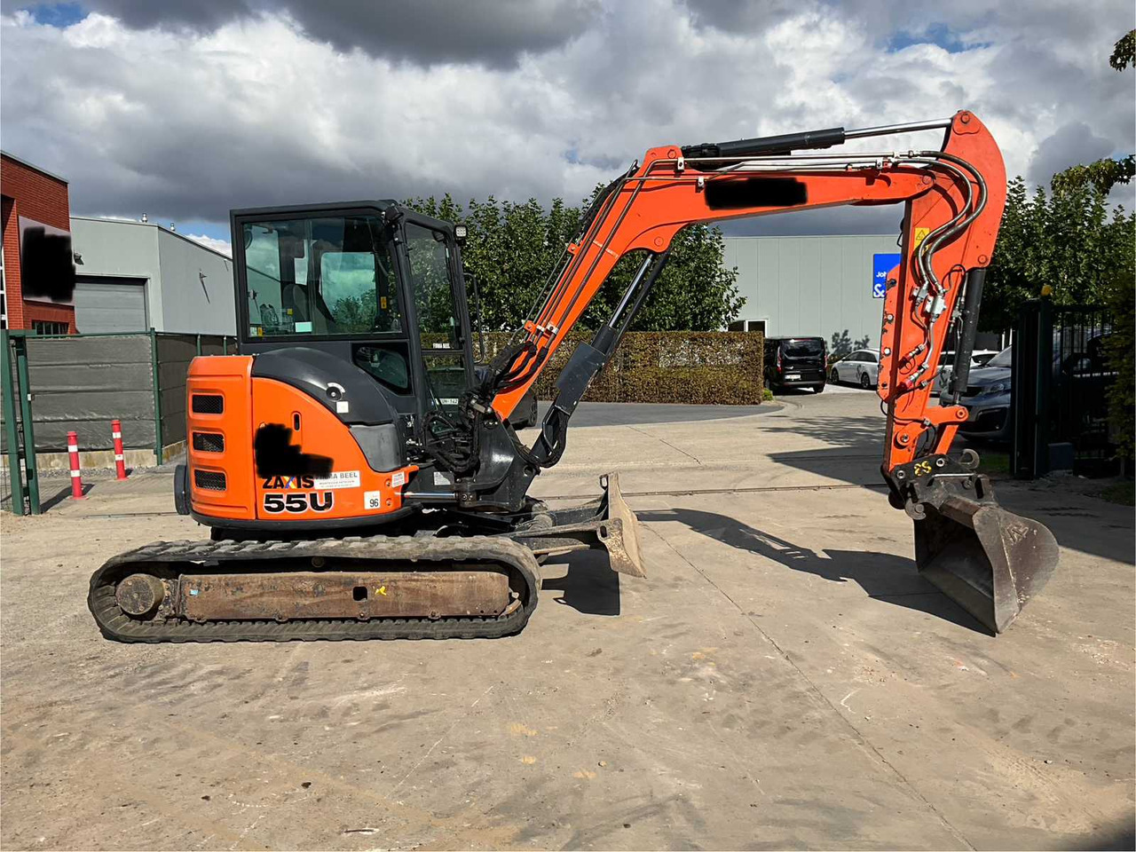 Hitachi ZAXIS ZX55U-5A CLR - Гусеничный экскаватор: фото 2 Hitachi ZAXIS ZX55U-5A CLR - Гусеничный экскаватор: фото 2