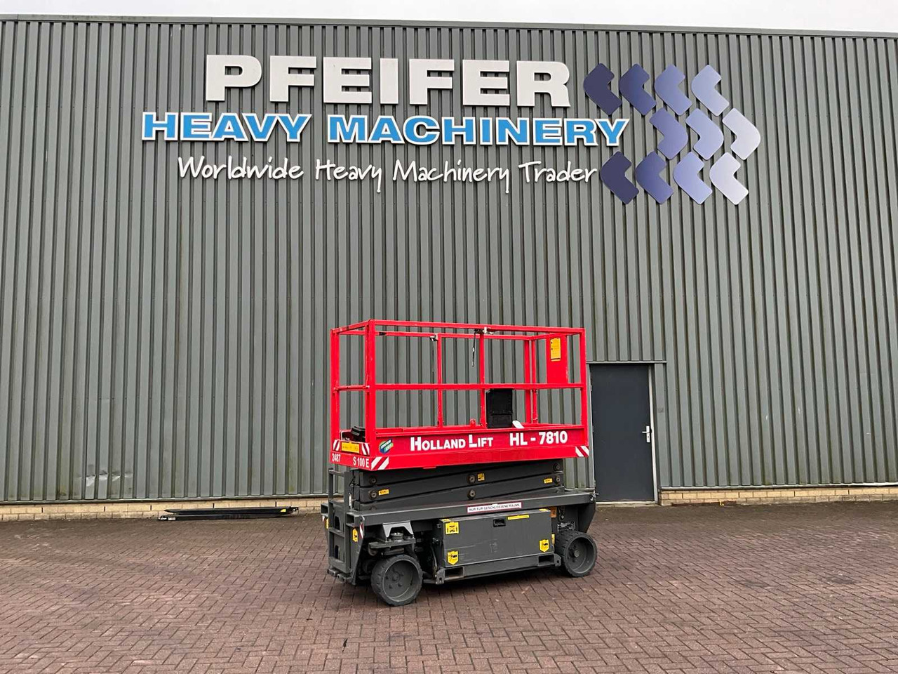 Holland-Lift Ecostar HL-7810 - Подъёмник: фото 1 Holland-Lift Ecostar HL-7810 - Подъёмник: фото 1