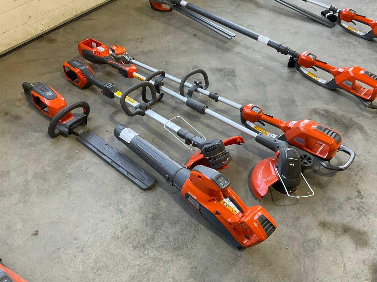Husqvarna - Садовое оборудование: фото 1 Husqvarna - Садовое оборудование: фото 1