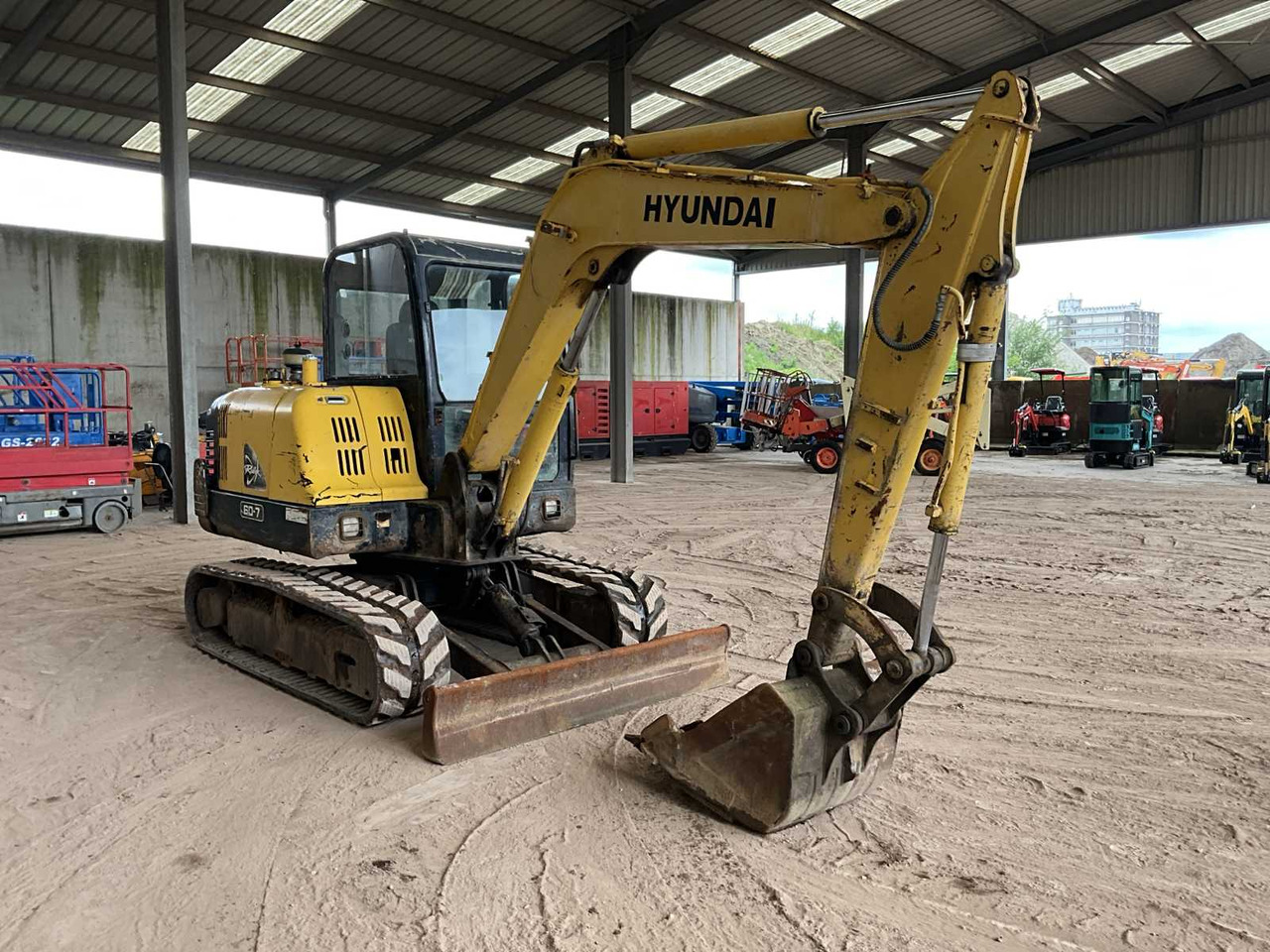 Hyundai R60-7 - Гусеничный экскаватор: фото 2 Hyundai R60-7 - Гусеничный экскаватор: фото 2