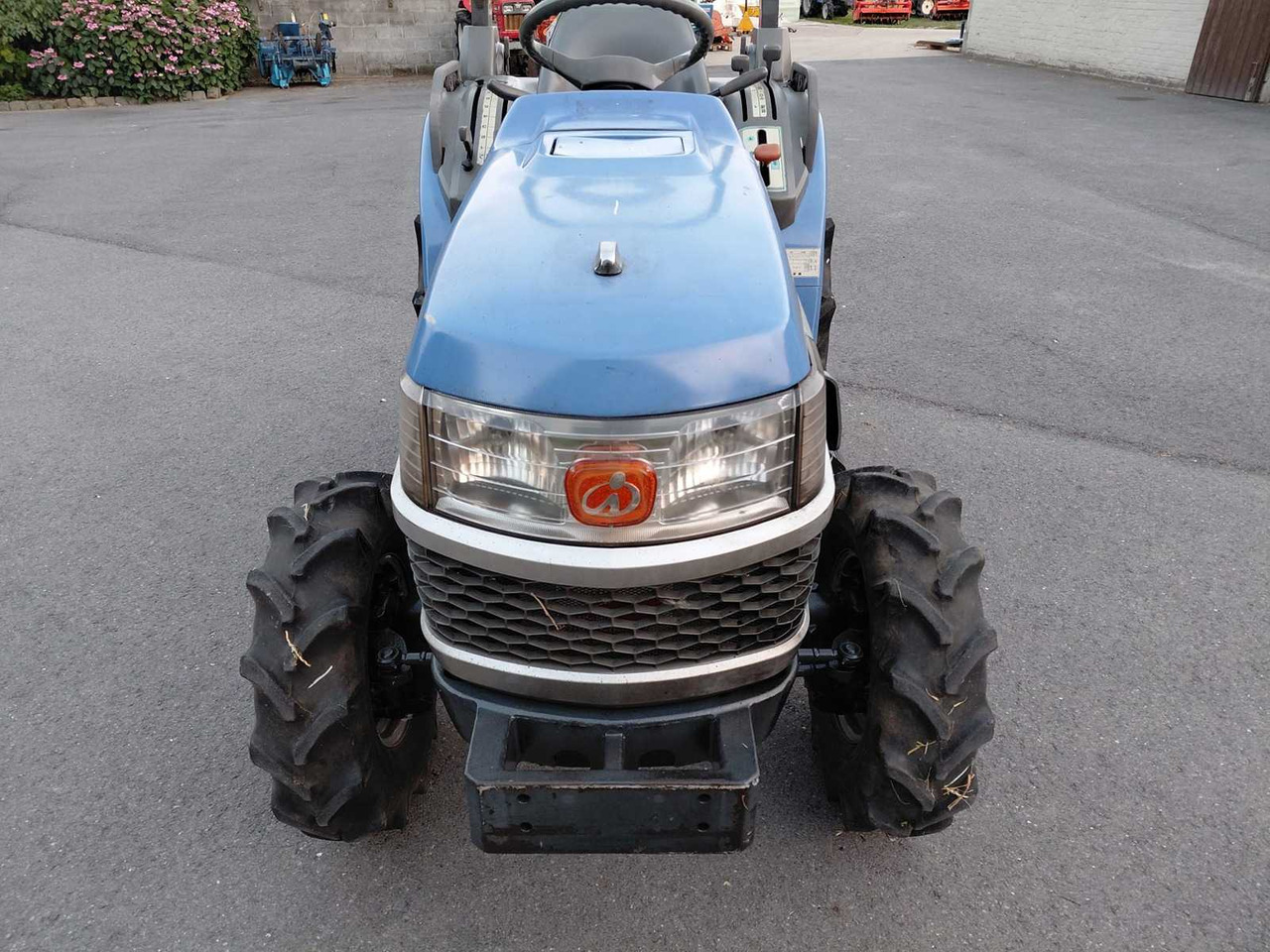 Iseki TH18 - Минитрактор: фото 2 Iseki TH18 - Минитрактор: фото 2