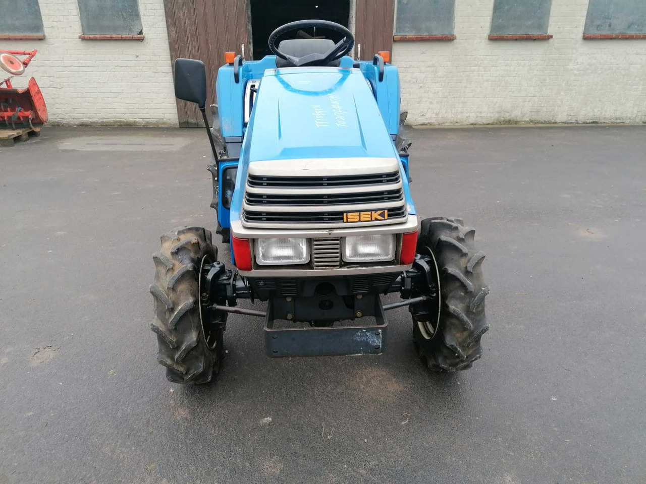 Iseki TU217F - Минитрактор: фото 2 Iseki TU217F - Минитрактор: фото 2