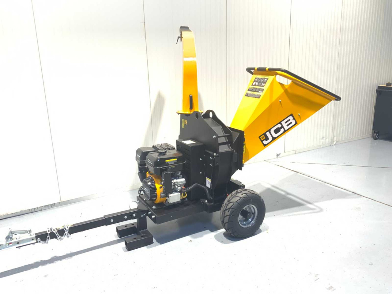 JCB CH150120PE - Измельчитель древесины: фото 1 JCB CH150120PE - Измельчитель древесины: фото 1