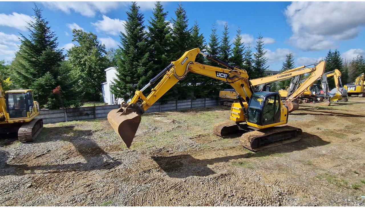 JCB JZ235LC - Гусеничный экскаватор: фото 3 JCB JZ235LC - Гусеничный экскаватор: фото 3