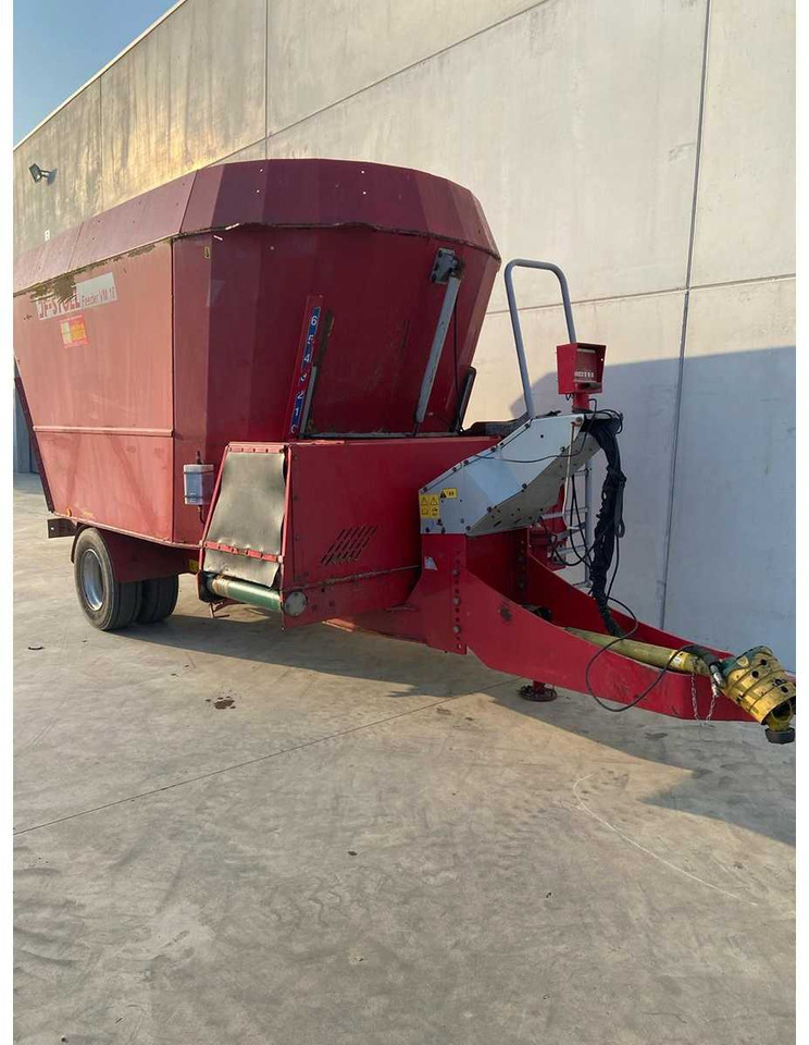 JF Stoll Feeder VM18 - Кормораздатчик: фото 3 JF Stoll Feeder VM18 - Кормораздатчик: фото 3