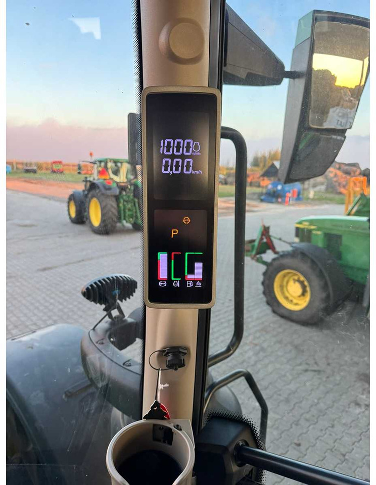 JOHN DEERE 6R 250 - E18 - Трактор: фото 5 JOHN DEERE 6R 250 - E18 - Трактор: фото 5