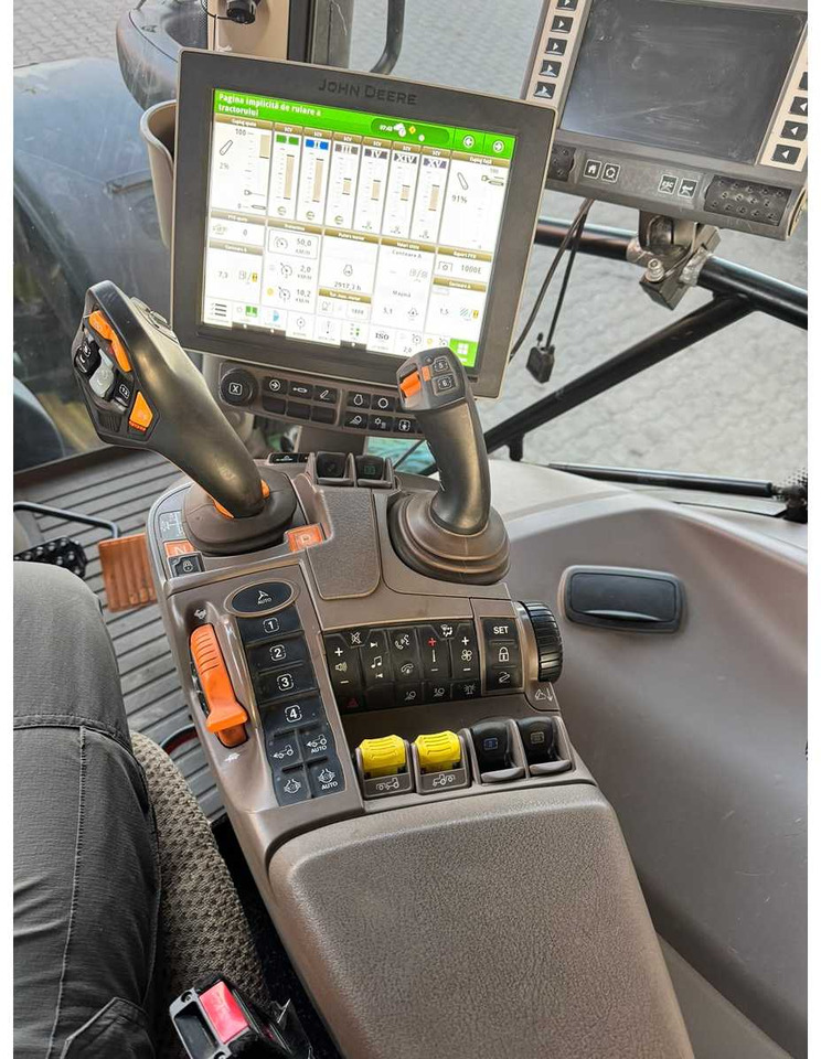 JOHN DEERE 6R 250 - E18 - Трактор: фото 4 JOHN DEERE 6R 250 - E18 - Трактор: фото 4