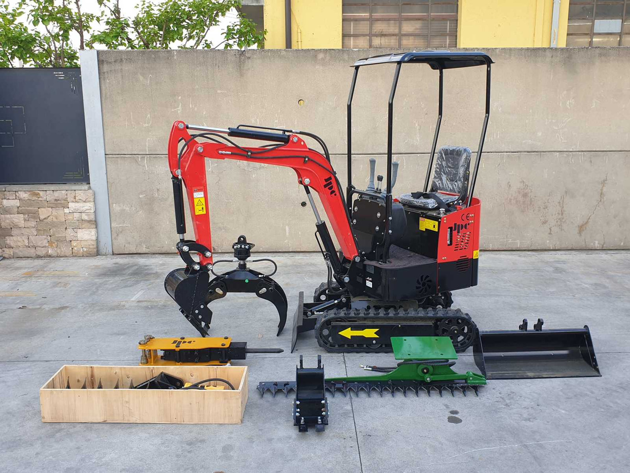 JPC HT12 MINI EXCAVATOR WITH ATTACHMENTS - Мини-экскаватор: фото 5 JPC HT12 MINI EXCAVATOR WITH ATTACHMENTS - Мини-экскаватор: фото 5