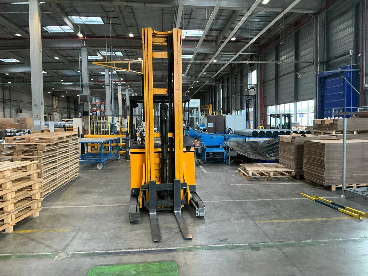 JUNGHEINRICH - 2015 - ETV214 - FORKLIFT - Вилочный погрузчик: фото 2 JUNGHEINRICH - 2015 - ETV214 - FORKLIFT - Вилочный погрузчик: фото 2